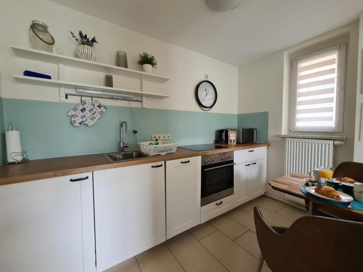 Neu Eingerichtetes Apartment #1 Mit Wlan !Sauna & Hot Tub Zubuchbar! Зенфтенберг Екстериор снимка