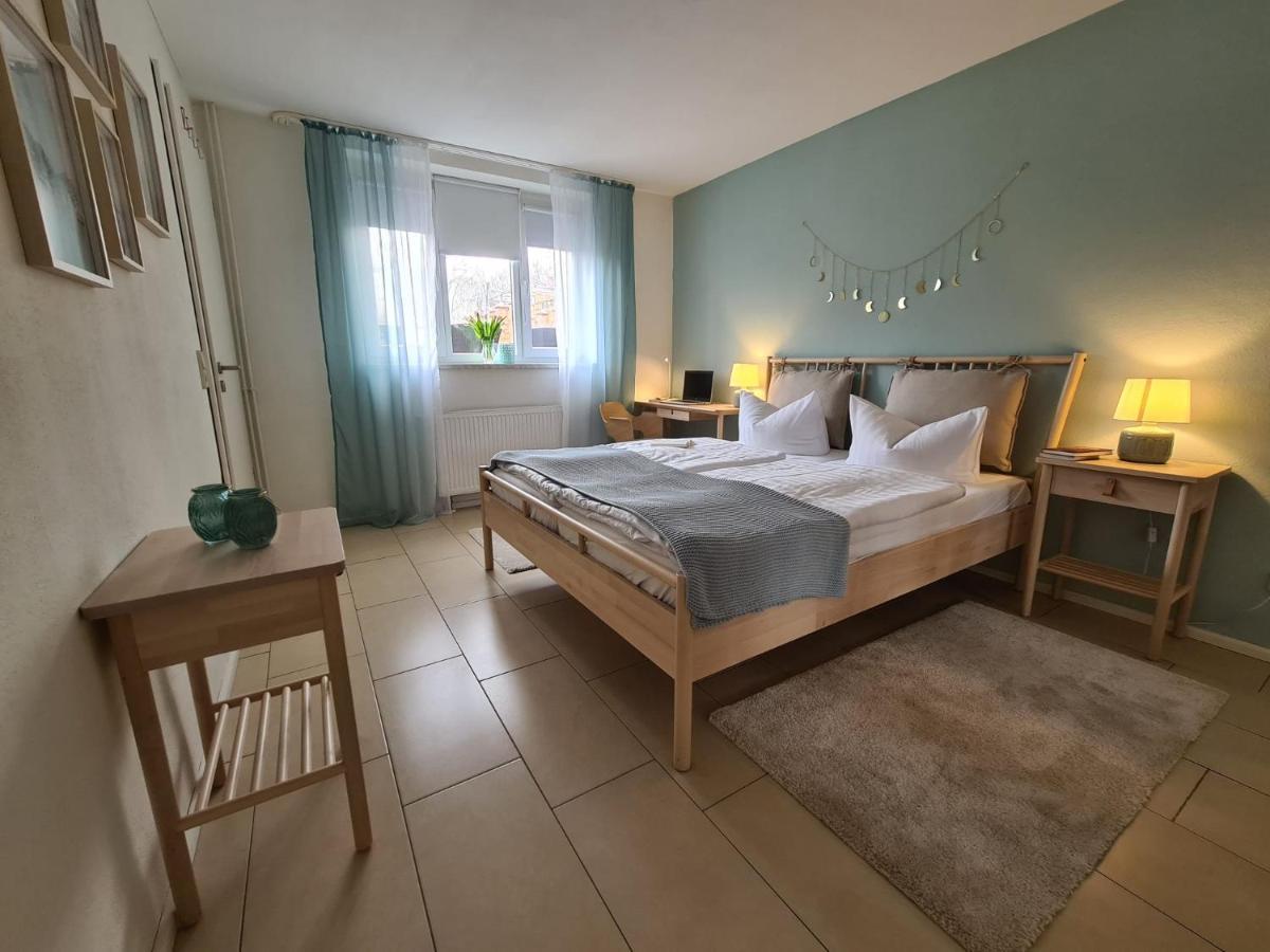 Neu Eingerichtetes Apartment #1 Mit Wlan !Sauna & Hot Tub Zubuchbar! Зенфтенберг Екстериор снимка